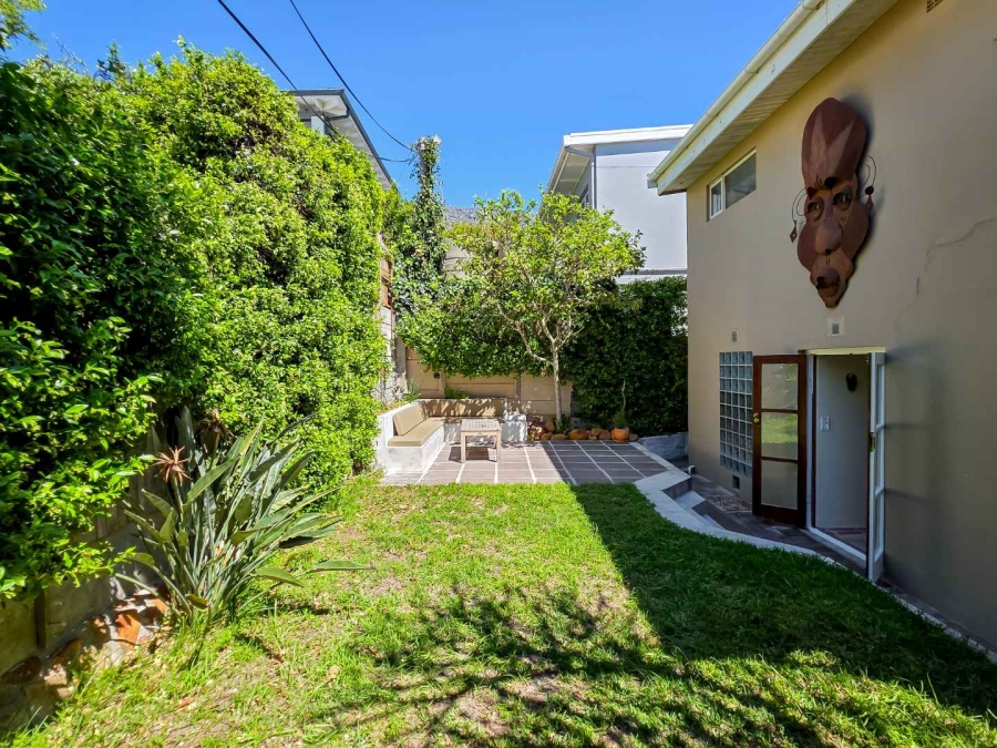 To Let 2 Bedroom Property for Rent in Vredehoek Western Cape